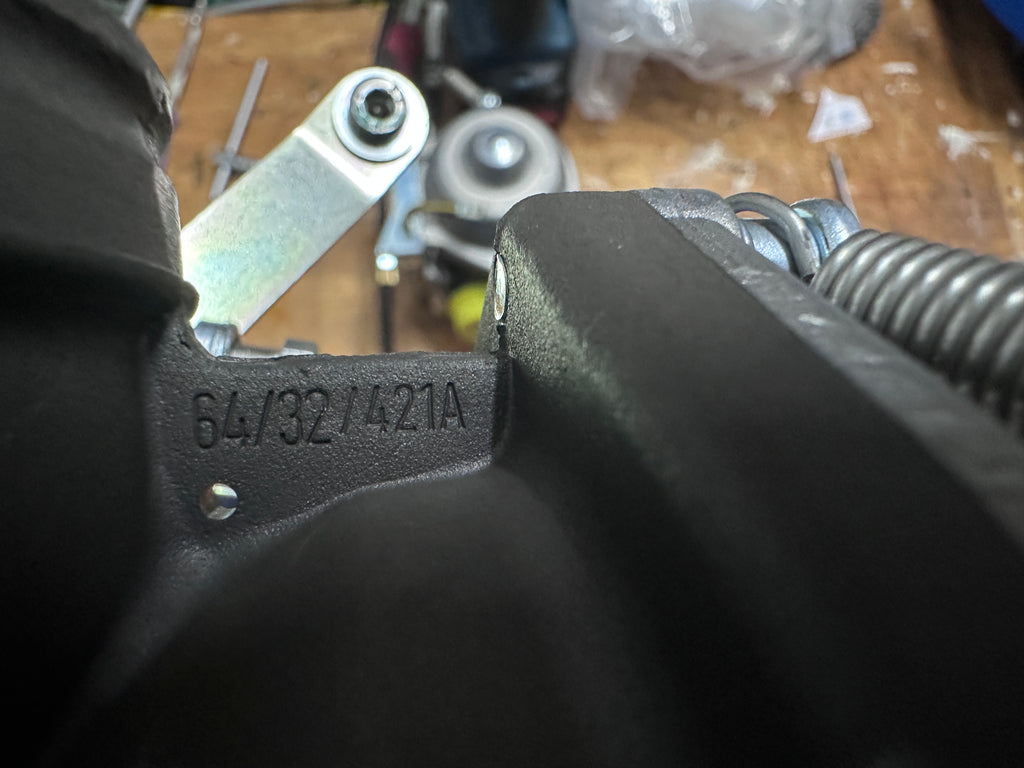 2 Stück Original Rotax Bing 64 Neue Vergaser für 912 100PS